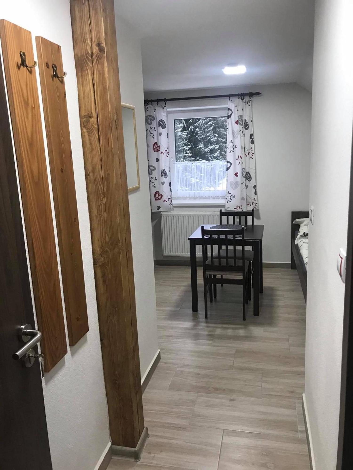 Apartmany V Chalupe Nad Modravou モドラヴァ エクステリア 写真